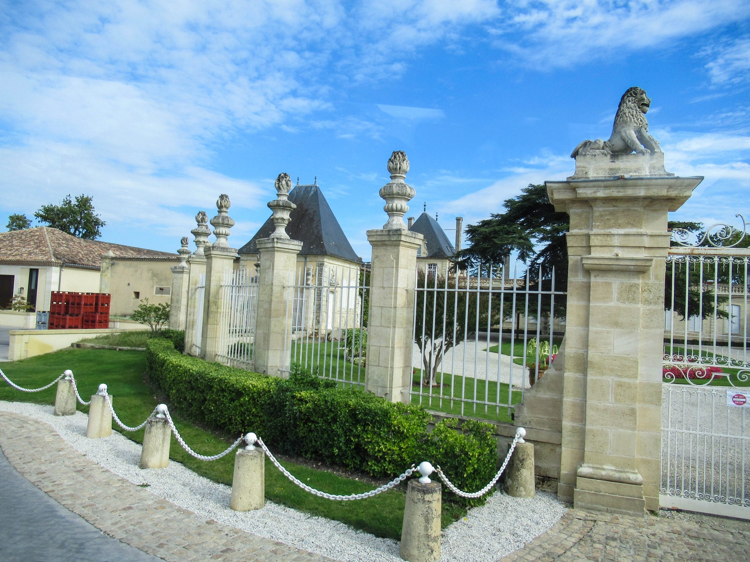 Pessac,,Bordeaux,,France, ,Oct,:,Chateau,Haut brion,Winery.